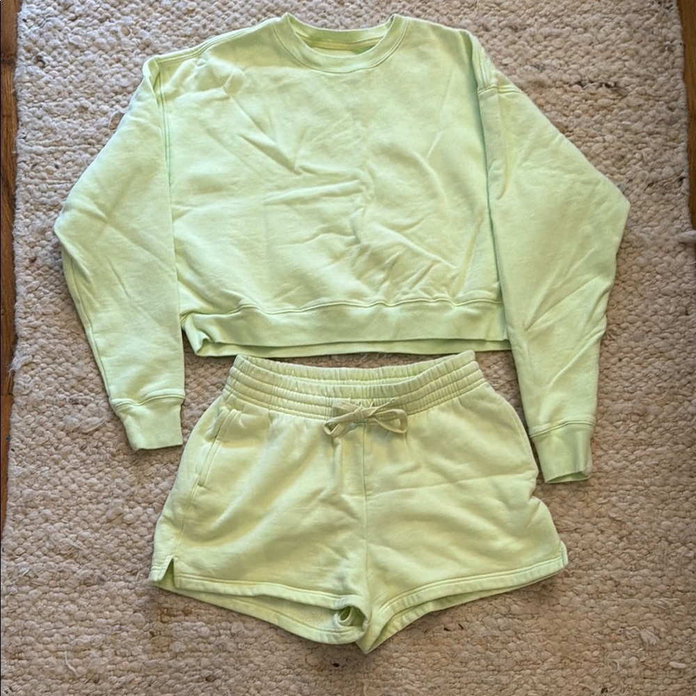 Girlfriend Collective Lime Green Sweatshirt and Shorts Set size S
